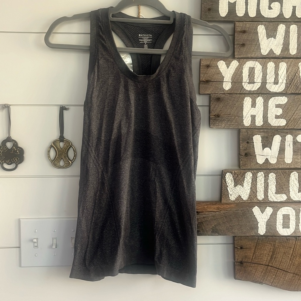Athleta size small seamless top